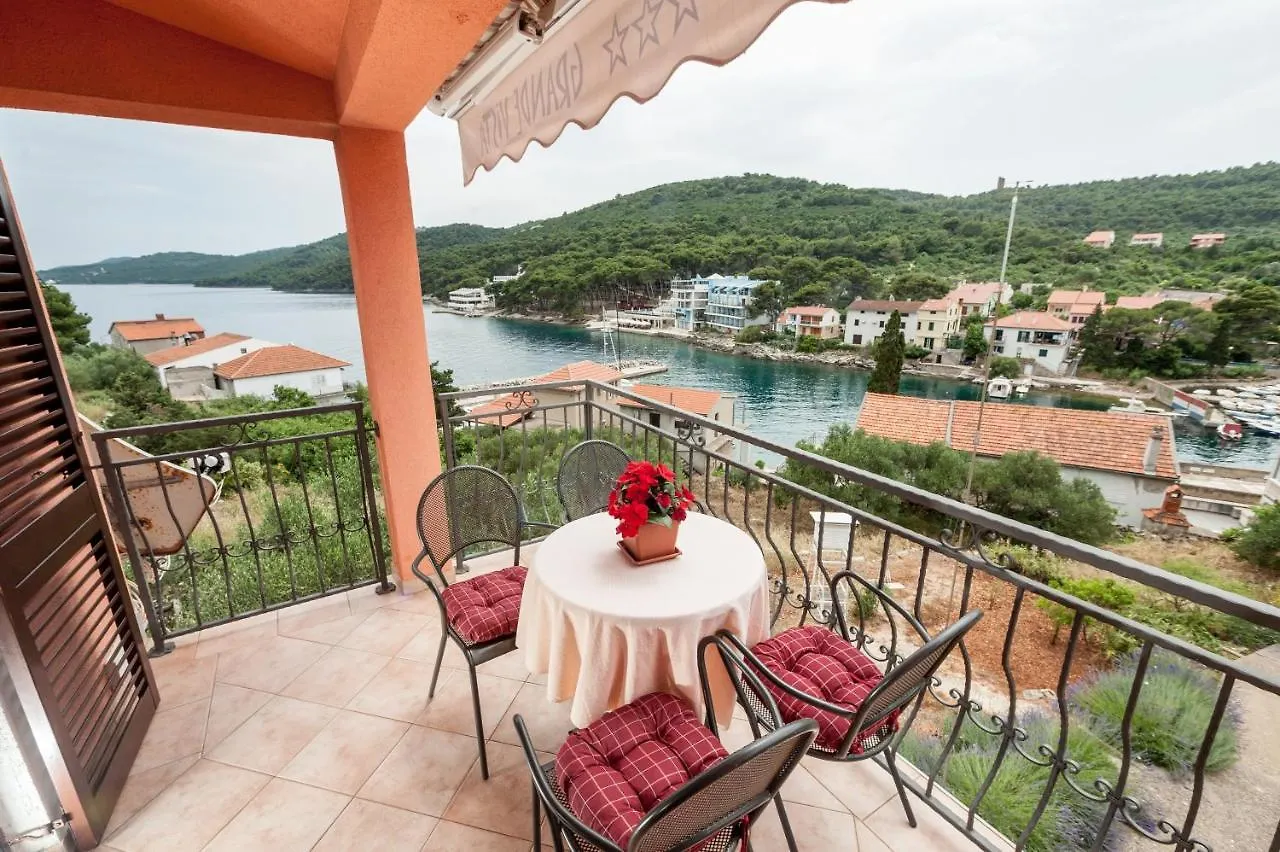 Apartments With A Parking Space Bozava, Dugi Otok - 8124